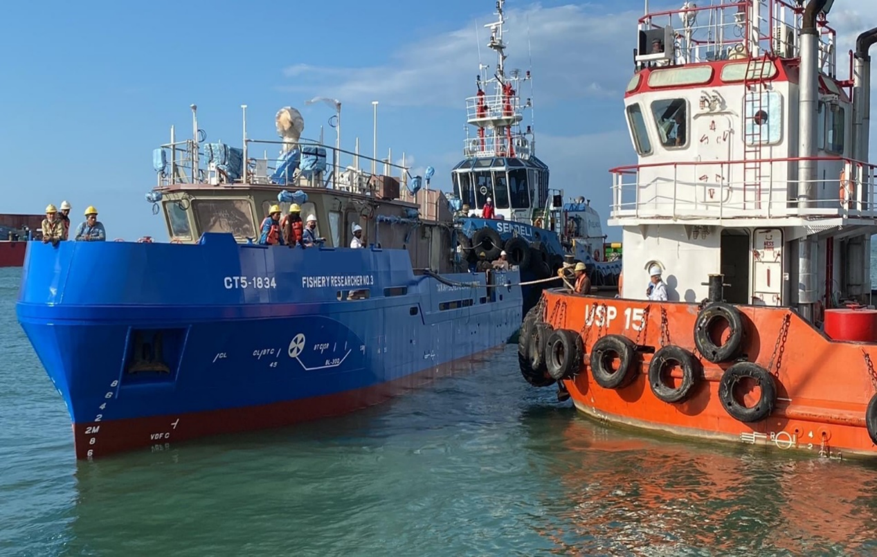 本船順利下水後，接續將進行?裝及海上公試