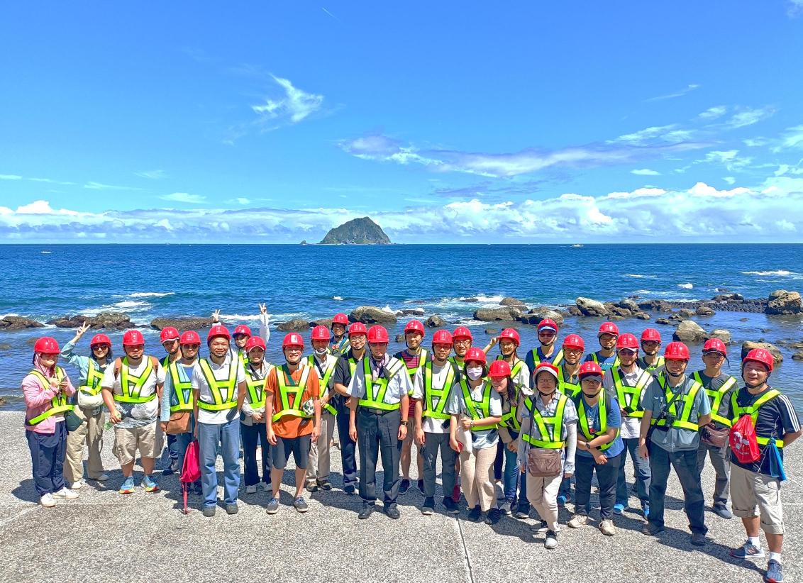 20230919抵達秘境終點～遠眺基隆嶼 (1)