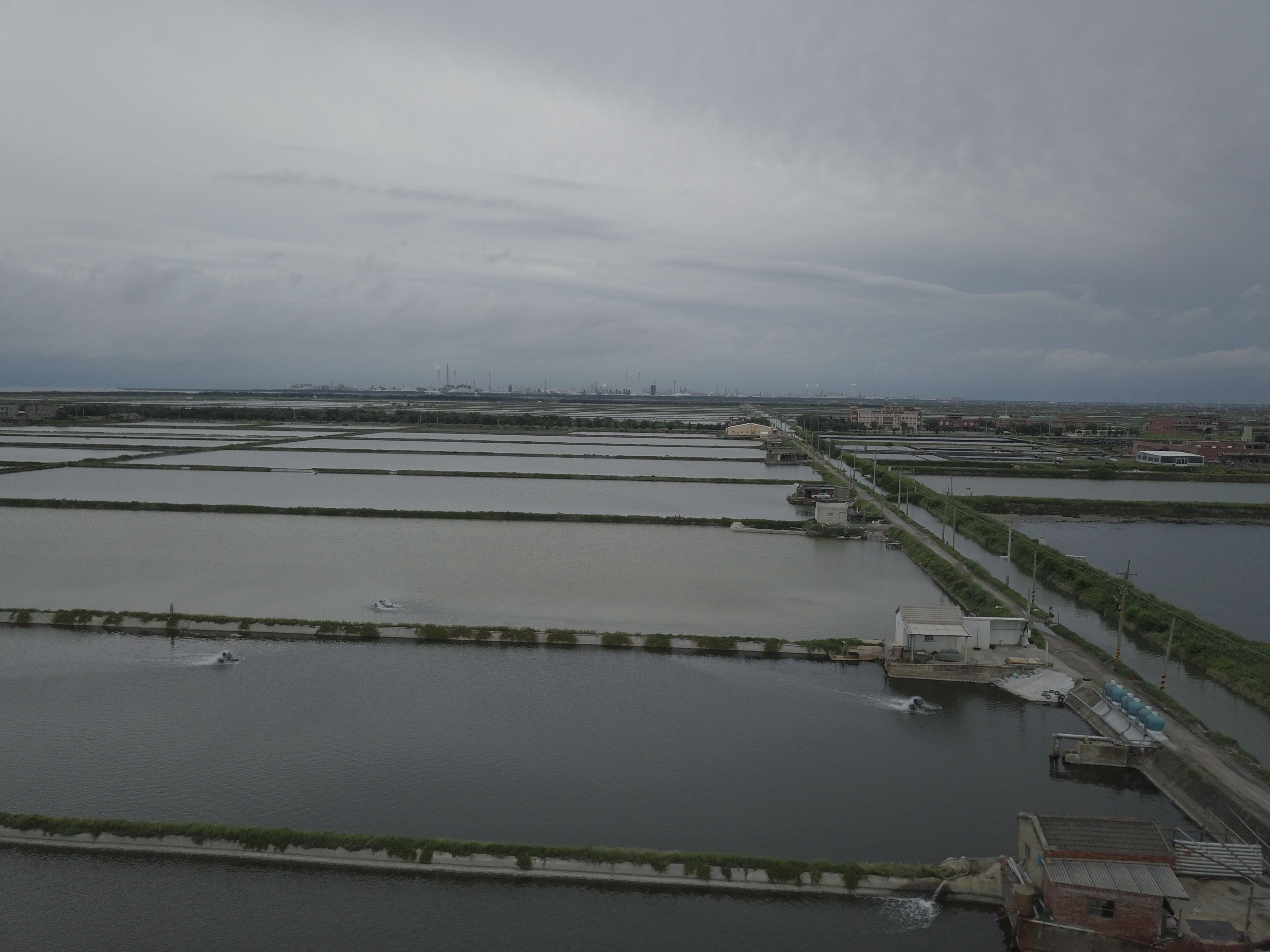 國內加裝過濾設備之養殖池