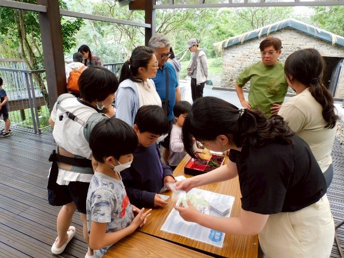 本所提供臺灣北部的里海地景相關宣導品