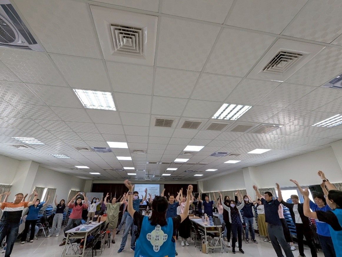 USR團隊帶動健康操,活力四射