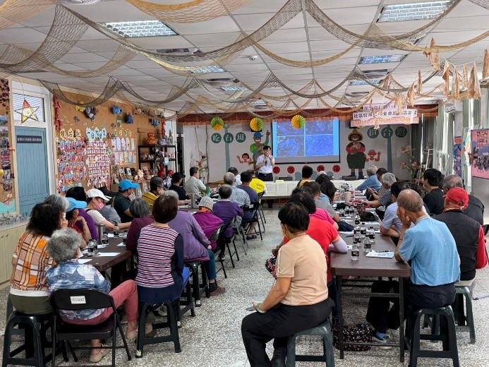 謝嘉裕副教授講授石斑魚疾病防治及管理