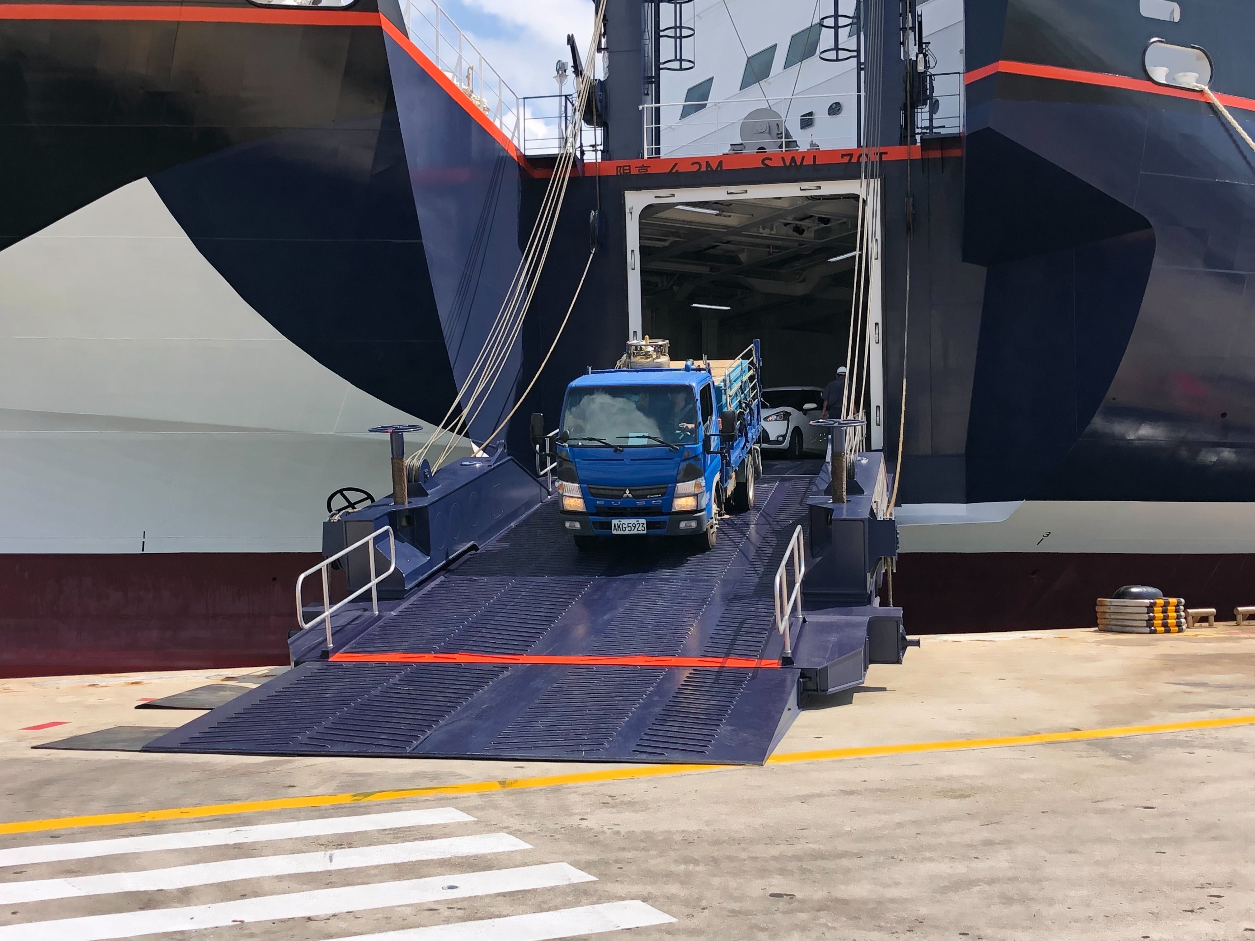 活魚車駛離澎湖輪