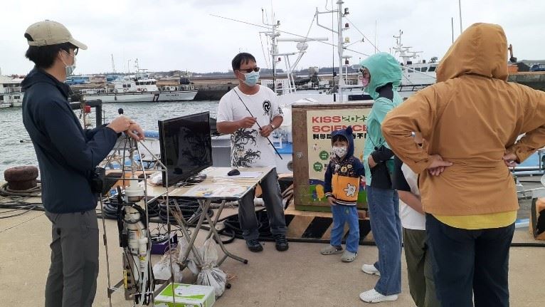 海安號船旁科研儀器導覽解說