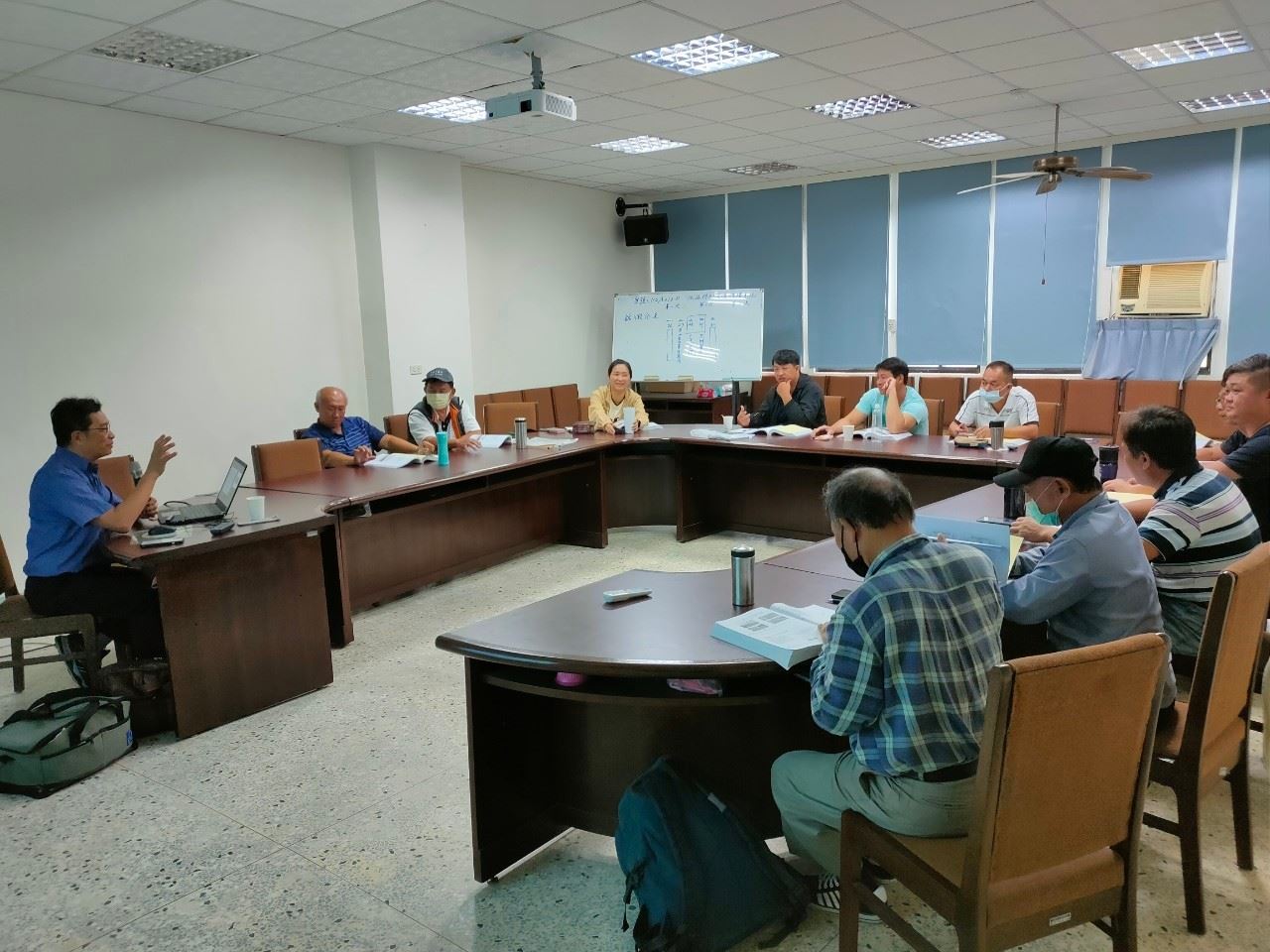 嘉義大學賴弘智教授與學員分享養殖環境智慧監控與管理實務經驗